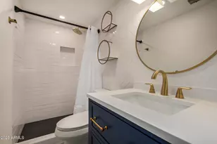 2402 W Poinsettia Dr, Phoenix, AZ 85029 - Photo 7