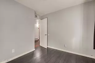 2402 W Poinsettia Dr, Phoenix, AZ 85029 - Photo 25