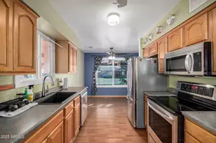 2402 W Poinsettia Dr, Phoenix, AZ 85029 - Photo 3