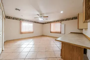 11851 N Thunderbird Rd, Sun City, AZ 85351 - Photo 17