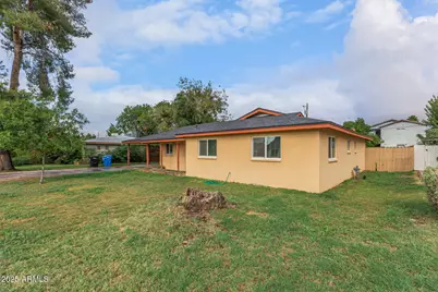 742 E Sierra Vista Drive, Phoenix, AZ 85014 - Photo 5