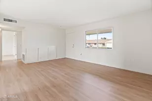 10417 W Prairie Hills Cir, Sun City, AZ 85351 - Photo 17