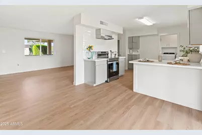 10417 W Prairie Hills Circle, Sun City, AZ 85351 - Photo 15