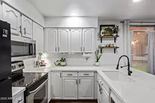 1717 E Union Hills Dr, Phoenix, AZ 85024 - Photo 11