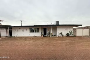 5821 W Clarendon Ave, Phoenix, AZ 85031 - Photo 1