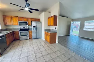 1417 S 66th Ln, Phoenix, AZ 85043 - Photo 5