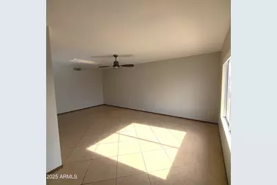 13232 N 98th Avenue #E, Sun City, AZ 85351 - Photo 11