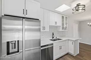 10002 W Tarrytown Ave, Sun City, AZ 85351 - Photo 11