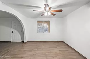 1326 W Cheryl Dr, Phoenix, AZ 85021 - Photo 17