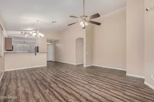 6918 S 37th Dr, Phoenix, AZ 85041 - Photo 9