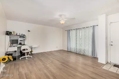 7520 W Glenrosa Avenue, Phoenix, AZ 85033 - Photo 5