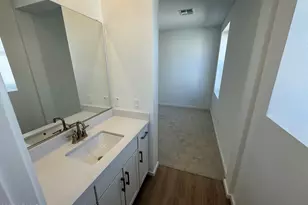 2452 W Maximo Wy, Phoenix, AZ 85085 - Photo 17