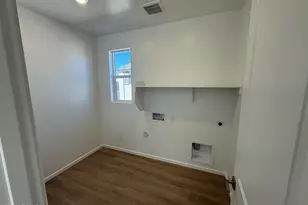 2452 W Maximo Wy, Phoenix, AZ 85085 - Photo 9