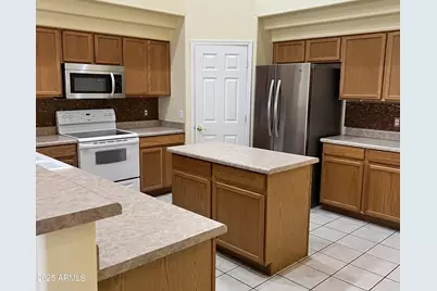 15704 N 156th Lane, Surprise, AZ 85374 - Photo 7