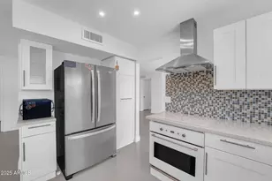 1739 W Banff Ln., Phoenix, AZ 85023 - Photo 19