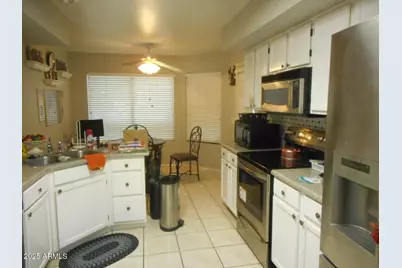 19216 N 93rd Drive, Peoria, AZ 85382 - Photo 3