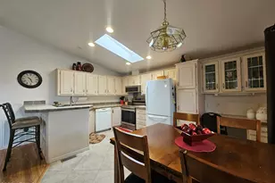 650 N Hawes Rd, Mesa, AZ 85207 - Photo 3