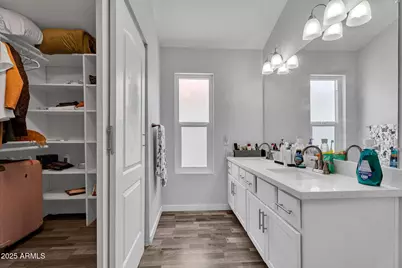 1510 E Commerce Avenue, Gilbert, AZ 85234 - Photo 23