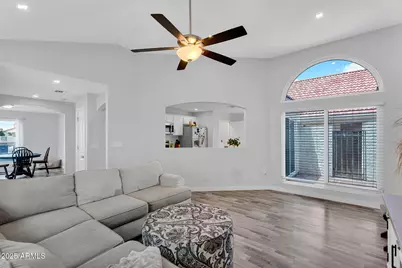 1510 E Commerce Avenue, Gilbert, AZ 85234 - Photo 7