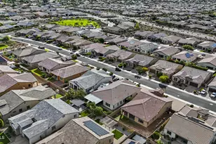 9390 W Parkside Ln, Peoria, AZ 85383 - Photo 35