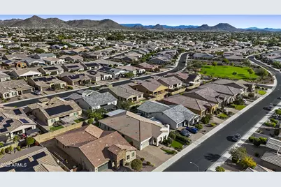 9390 W Parkside Lane, Peoria, AZ 85383 - Photo 37