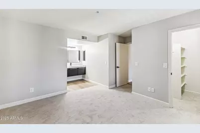 10610 S 48th Street #2016, Phoenix, AZ 85044 - Photo 7