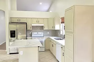 23813 N 39th Ln, Glendale, AZ 85310 - Photo 13