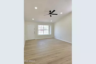 23813 N 39th Lane, Glendale, AZ 85310 - Photo 7