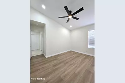 23813 N 39th Lane, Glendale, AZ 85310 - Photo 41