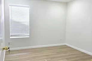 23813 N 39th Ln, Glendale, AZ 85310 - Photo 33