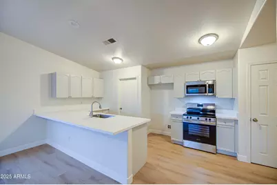 426 W Picket Post Drive, Superior, AZ 85173 - Photo 1