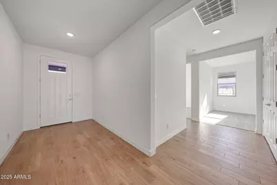 28832 N 174th Lane, Surprise, AZ 85387 - Photo 9