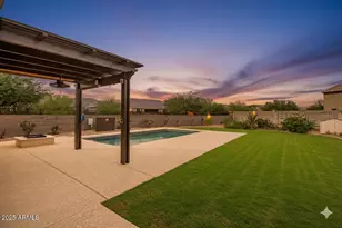 18812 W Mescal St, Surprise, AZ 85388 - Photo 13