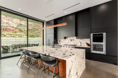 4905 E White Gates Drive, Phoenix, AZ 85018 - Photo 11