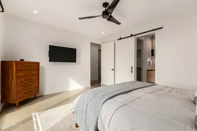 4905 E White Gates Drive, Phoenix, AZ 85018 - Photo 35