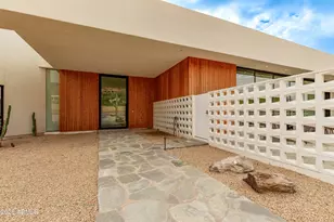 4905 E White Gates Dr, Phoenix, AZ 85018 - Photo 3