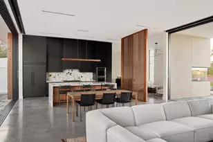 4905 E White Gates Dr, Phoenix, AZ 85018 - Photo 7