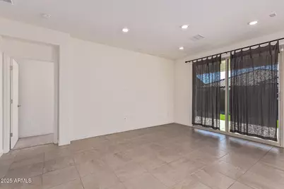 20357 W Hillcrest Boulevard, Buckeye, AZ 85396 - Photo 5