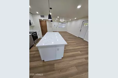 6219 W Citrus Way, Glendale, AZ 85301 - Photo 9