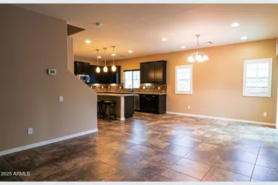 21249 N 36th Place, Phoenix, AZ 85050 - Photo 11