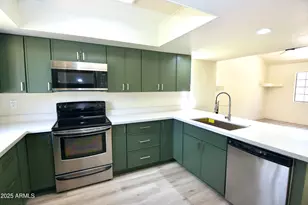 2020 W Union Hills Dr, Phoenix, AZ 85027 - Photo 1