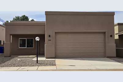 742 S Meadowood Lane, Sierra Vista, AZ 85635 - Photo 1
