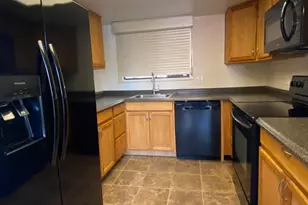 11666 N 28th Dr, Phoenix, AZ 85029 - Photo 7