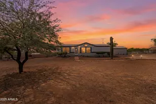 38644 N 12th St, Phoenix, AZ 85086 - Photo 1