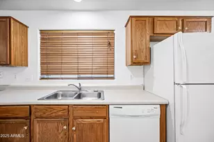 9018 W Cambridge Ave, Phoenix, AZ 85037 - Photo 9