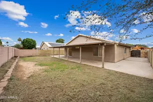 9018 W Cambridge Ave, Phoenix, AZ 85037 - Photo 23