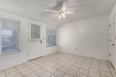 10403 W Floriade Drive, Sun City, AZ 85351 - Photo 13