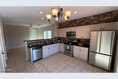 2587 W Patagonia Way, Phoenix, AZ 85086 - Photo 5