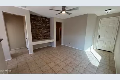 2587 W Patagonia Way, Phoenix, AZ 85086 - Photo 3