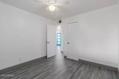 1322 W North Lane, Phoenix, AZ 85021 - Photo 13